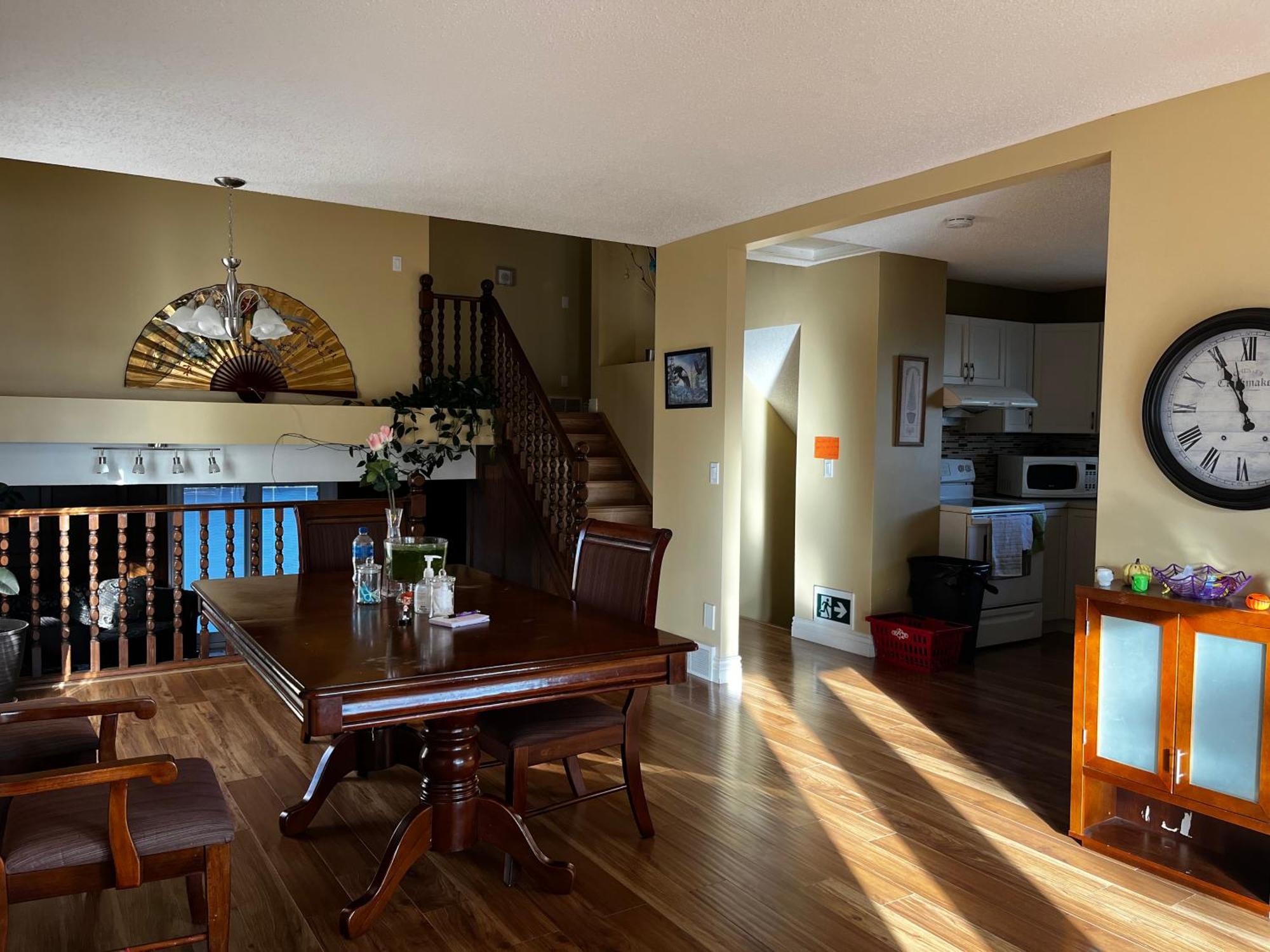 Beautiful Room Close Airport! YYC Exterior photo