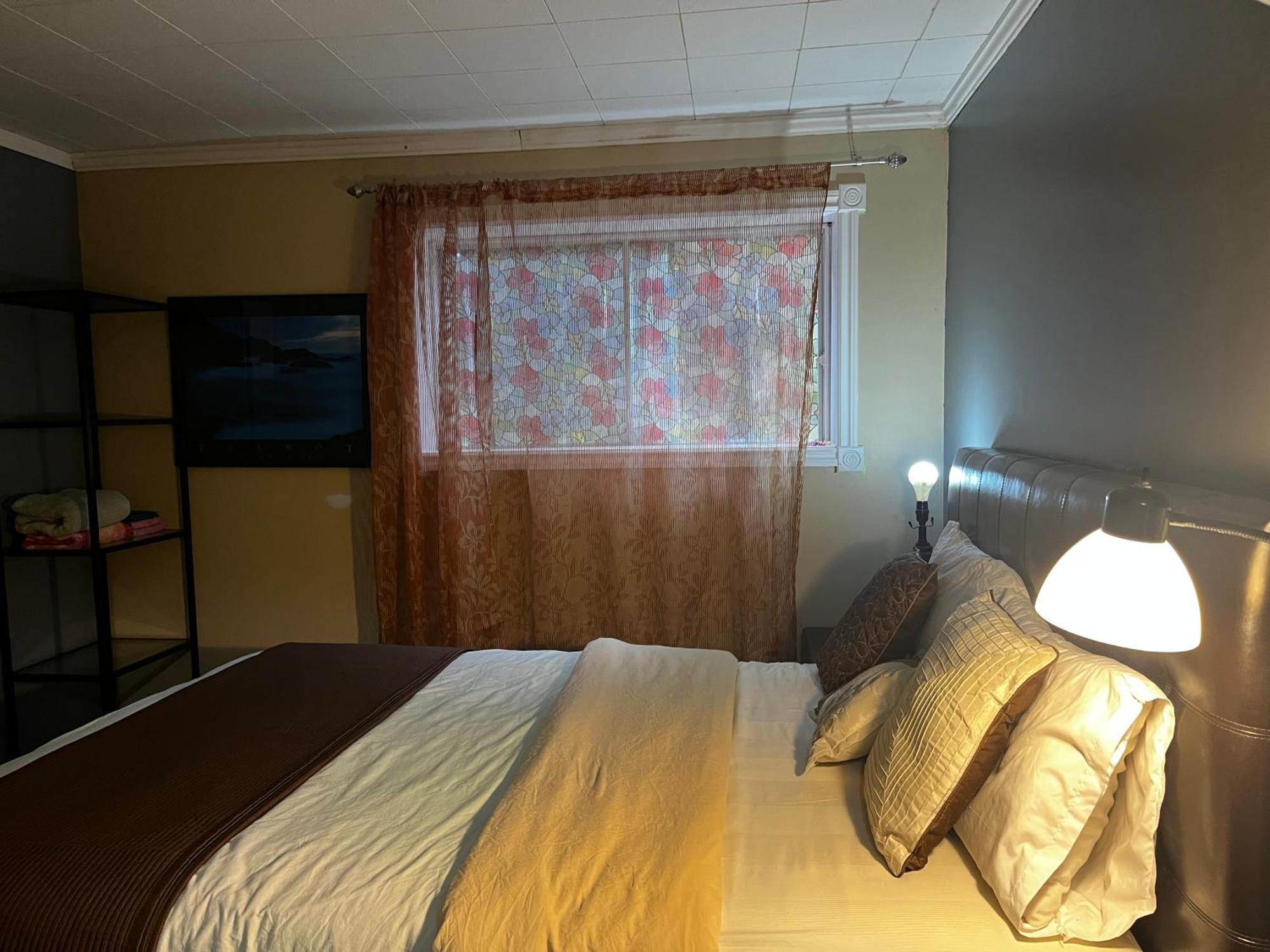 Beautiful Room Close Airport! YYC Exterior photo