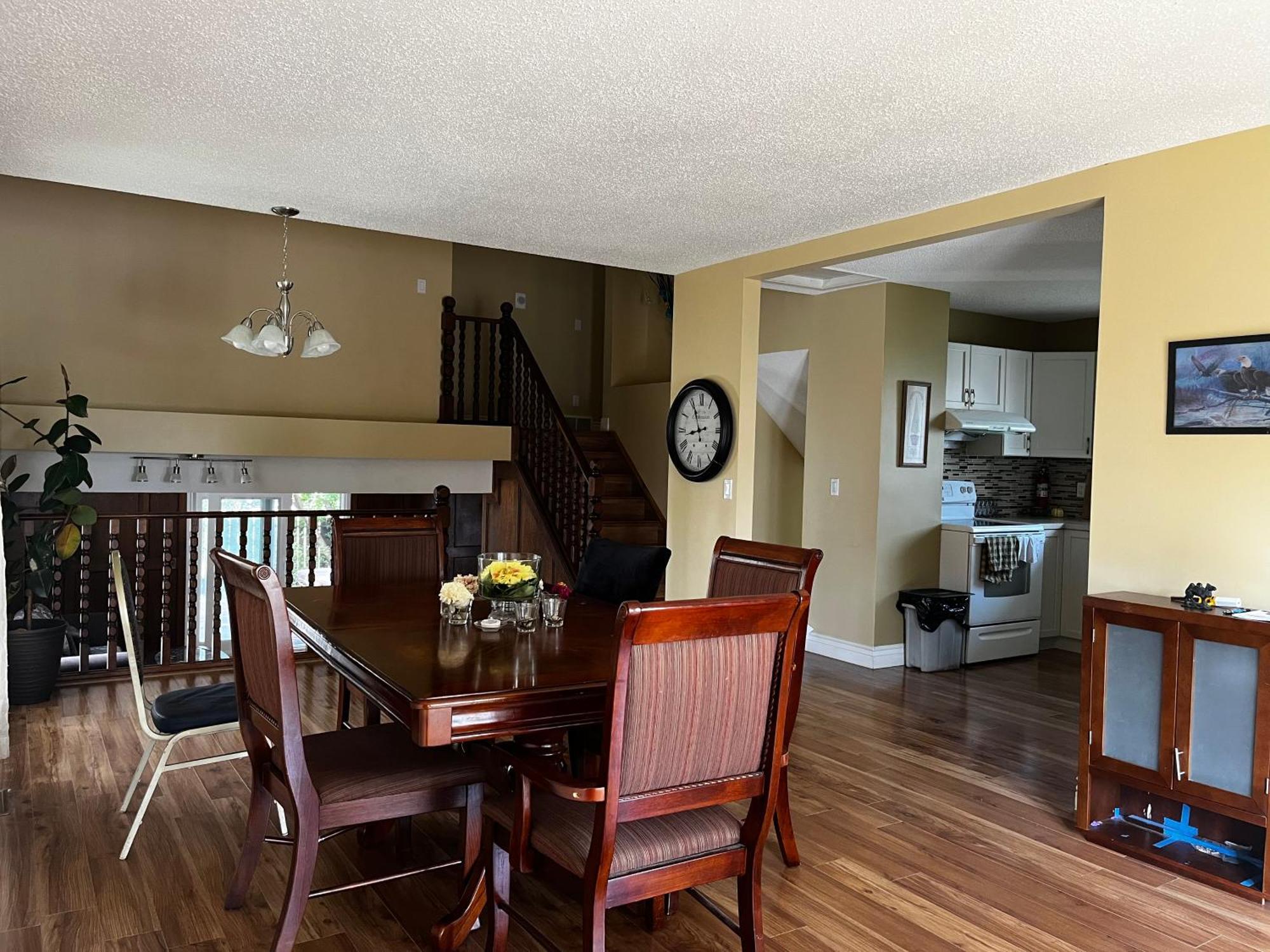 Beautiful Room Close Airport! YYC Exterior photo
