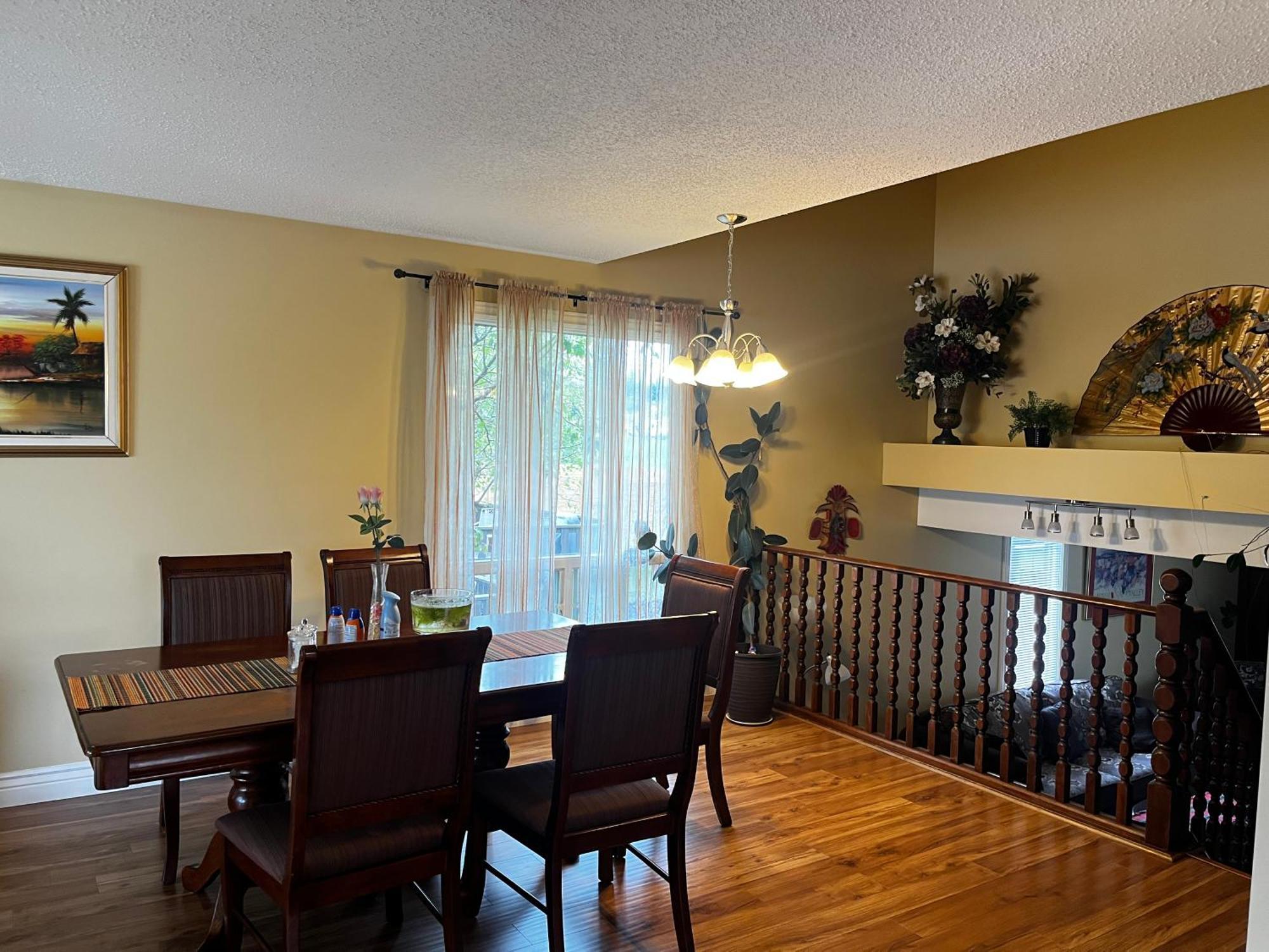 Beautiful Room Close Airport! YYC Exterior photo
